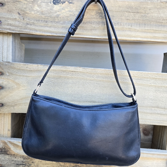 Kenneth Cole Black Leather Shoulder Bag - Picture 2 of 14